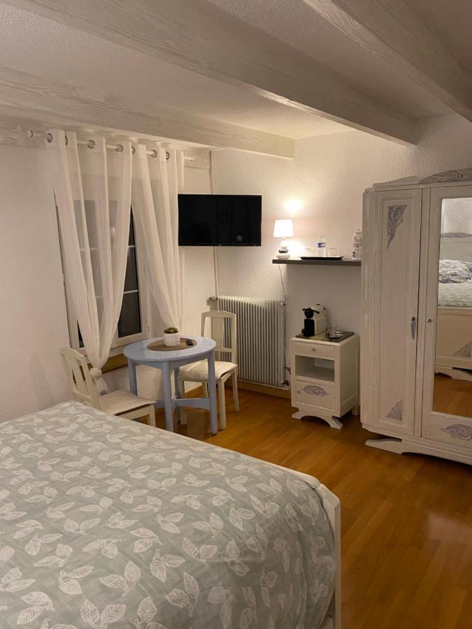 Bed and Breakfast Domaine De La Provencale Saint-Didier-de-la-Tour Екстер'єр фото